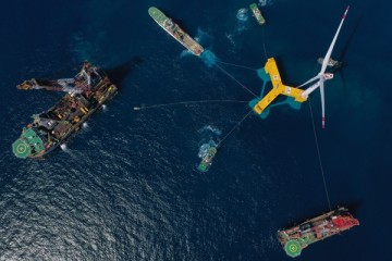 全球首台抗台风型漂浮式海上风电机组落户广东阳江